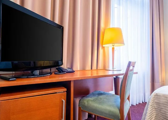 Ξενοδοχείο Clarion Old Town 4*
