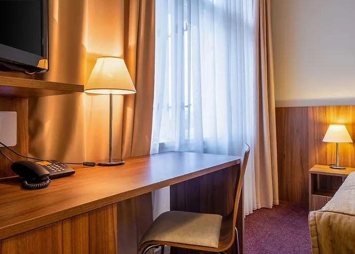 Ξενοδοχείο Clarion Old Town 4*