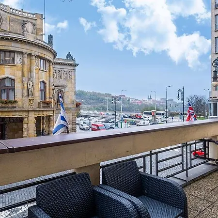 Hotel Clarion Old Town 4*