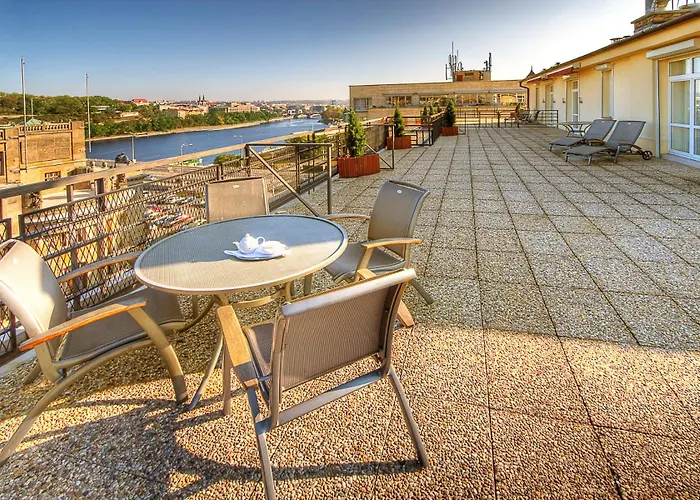 Hotel Clarion Old Town 4*